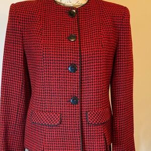 Peck & Peck Red and Black Houndstooth  Jacket /Blazer 100%Wool size 8